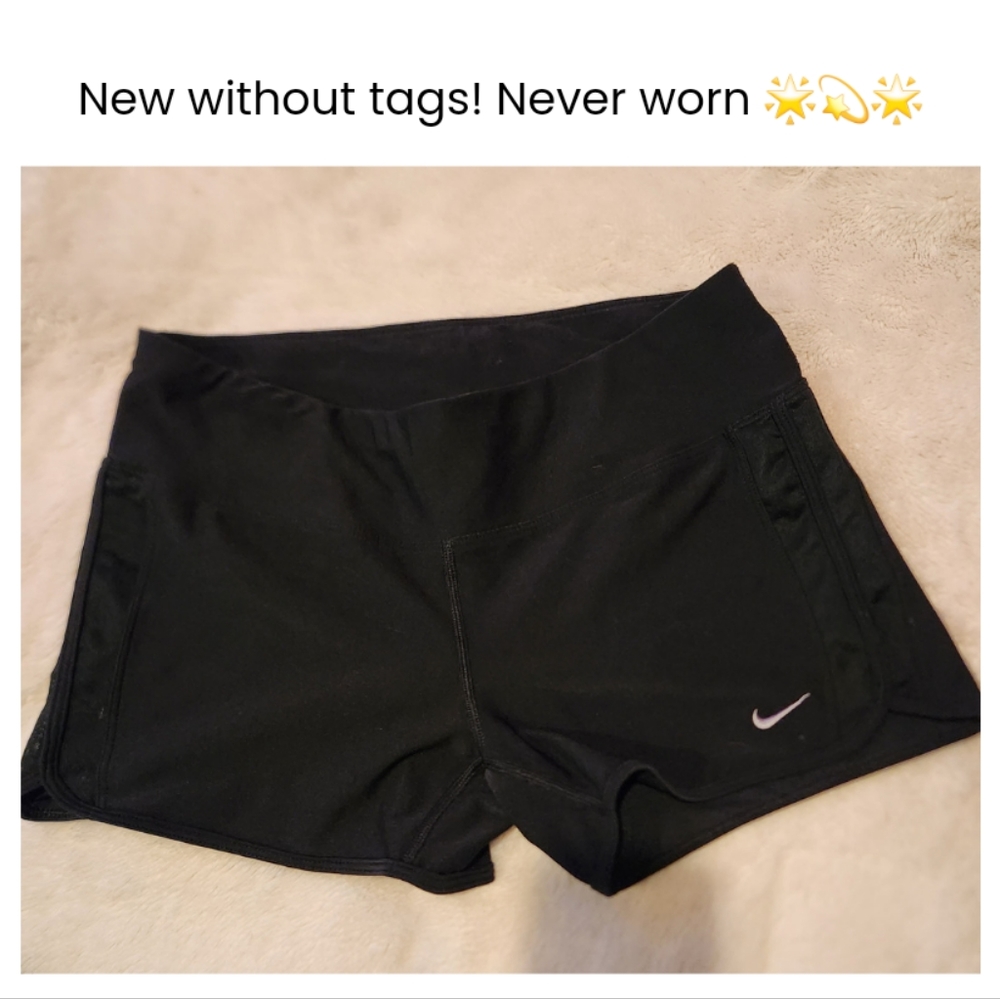 NIKE bundle 🏃🏼‍♀️💪❤️ - Picture 5 of 13
